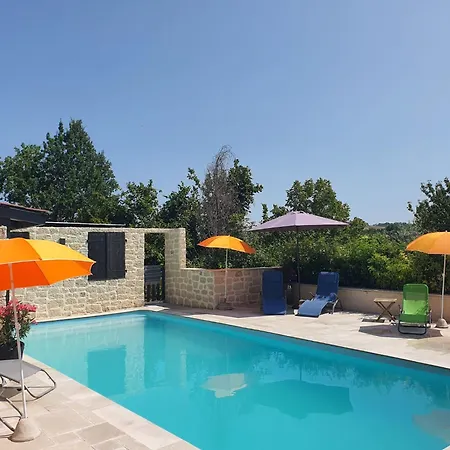 Holidayhomepoujol 2 Persons 펜션 Montfermier