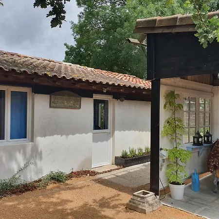 Holidayhomepoujol 2 Persons * Montfermier